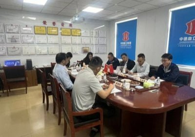 Zhongde Dingli hydraulic rock breaking equipment manufacturing factory with ISO 9001 and CE certification