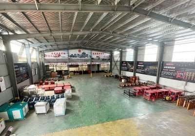 Zhongde Dingli ISO 9001 certified factory production line for hydraulic rock splitters and drilling machines