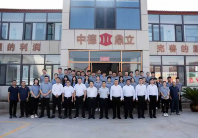 Zhongde Dingli factory manufacturing static hydraulic rock breaking equipment with ISO 9001 and CE certification